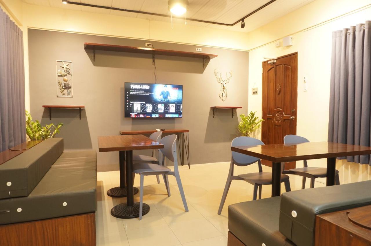 Mint Homes In Cev Mansion Manila Exterior photo